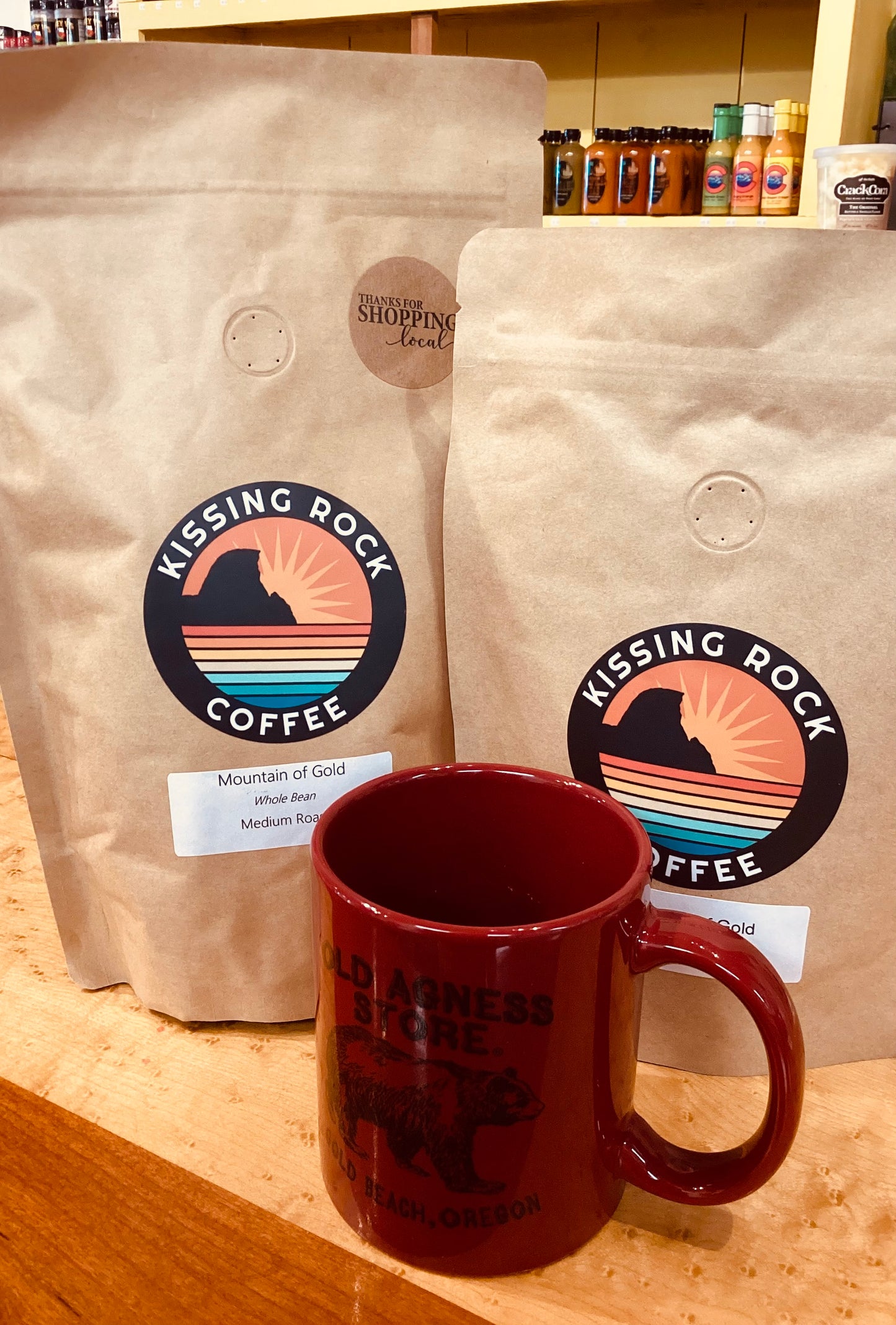 MEDIUM KISSING ROCK COFFEE MEDIUM ROAST - Mountain of Gold